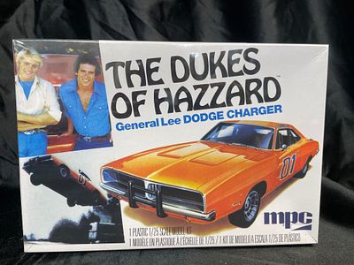 MPC The Dukes Of Hazzard General Lee 1969 Dodge Charger 1/25 Scale Model Kit. An MPC The Dukes 
