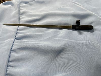 Spike Bayonet year unknown just cool like new. A single olive green/grey and black spike 
