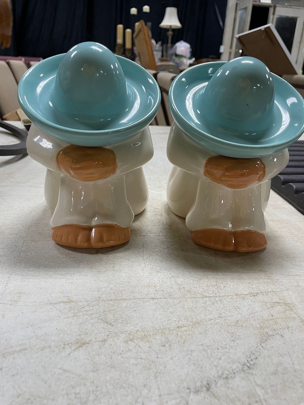 Lot 188: A Pair of Homco Mexican Siesta Sleeping Pedro Figurines