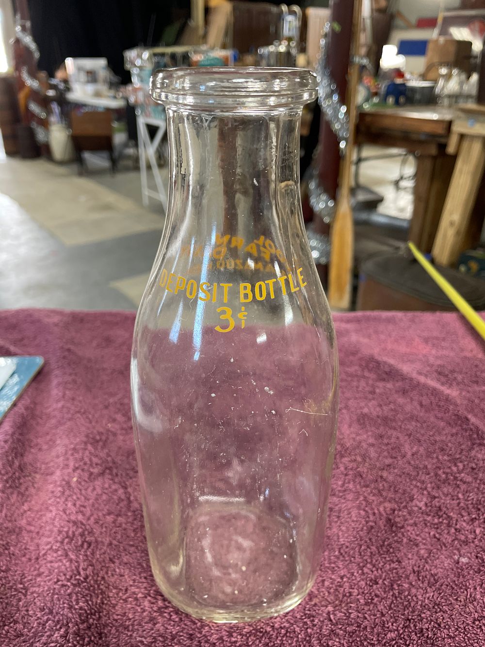 Lot 26: Vintage Cool Farm Dairy Kalamazoo Michigan Quart Milk Bottle