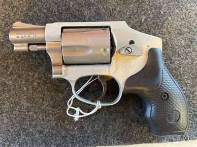 Smith & Wesson Model 642 Airweight .38 Special Revolver. A silver-toned Smith & Wesson Airweight 