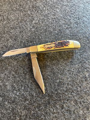 Schrade Uncle Henry Two Blade Folding Pocket Knife. A Schrade Uncle Henry two-blade folding 