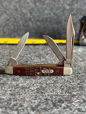 Case XX Three Blade Stockman Pocket Knife. A Case XX multi-blade pocket knife featuring 