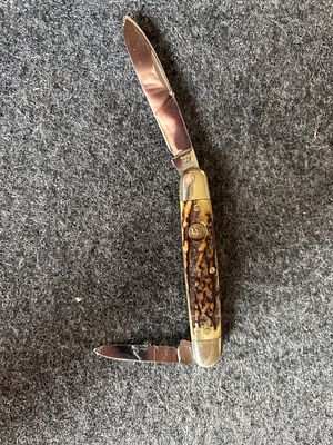 Bertram Cutlery Solingen Germany Stag Handle Folding Pocket Knife. A two-blade folding pocket 