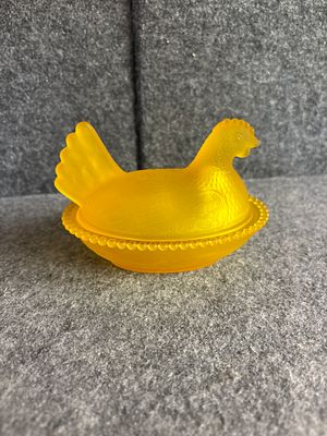 A Miniature Yellow Frosted / satin Glass Hen on Nest Covered Dish. A miniature two-piece covered 
