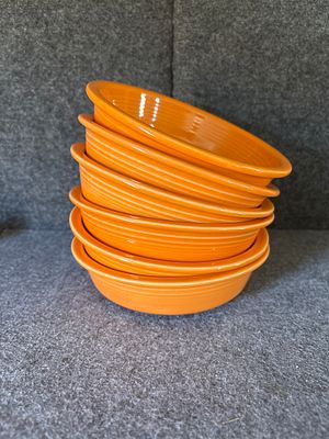 A Set of Homer Laughlin Fiesta Butterscotch Ceramic Bowls. A set of ceramic bowls in the 