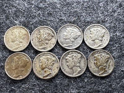 A Group of US Silver Mercury Dimes. This group consists of US Winged Liberty Head dimes 