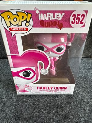 Funko Pop! Heroes DC Comics Harley Quinn Breast Cancer Awareness #352. Funko Pop! Heroes vinyl 