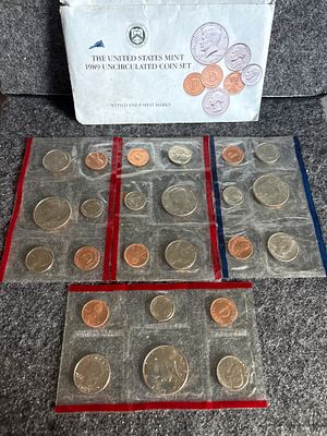 A Collection of 1989 US Mint Uncirculated Coin Sets. This collection consists of several 1989 US 