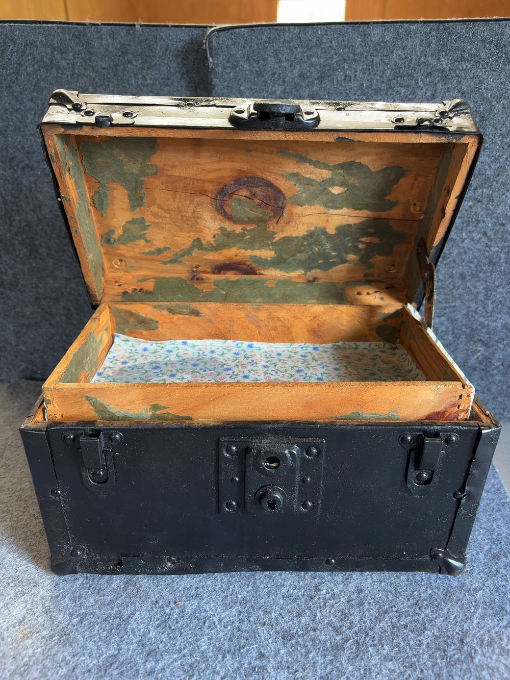 Lot 153: Antique American Miniature Sheet Metal Wrapped Document Trunk with Removable Tray