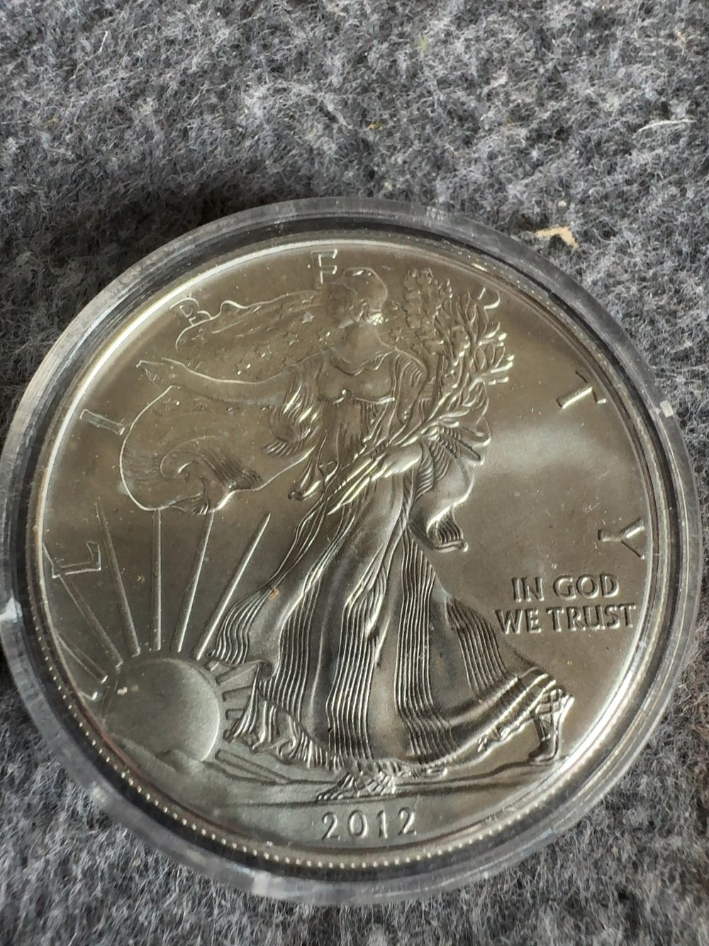 Lot 124: 2012 US American Silver Eagle 1 oz .999 Fine Silver Dollar