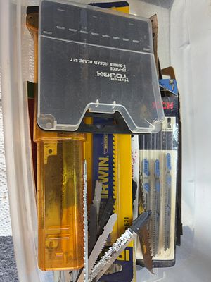 An Assortment of Mixed Brand Jigsaw Reciprocating and Coping Saw Blades. This lot consists of a 