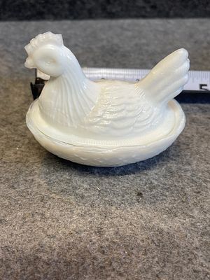 Hazel-Atlas White Milk Glass Miniature Hen on Nest Covered Dish. This is a miniature white milk 