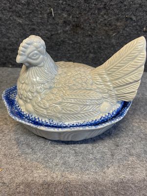 Chinese Ceramic Hen-on-Nest Covered Dish with Blue Spongeware Trim. A two-piece glazed 