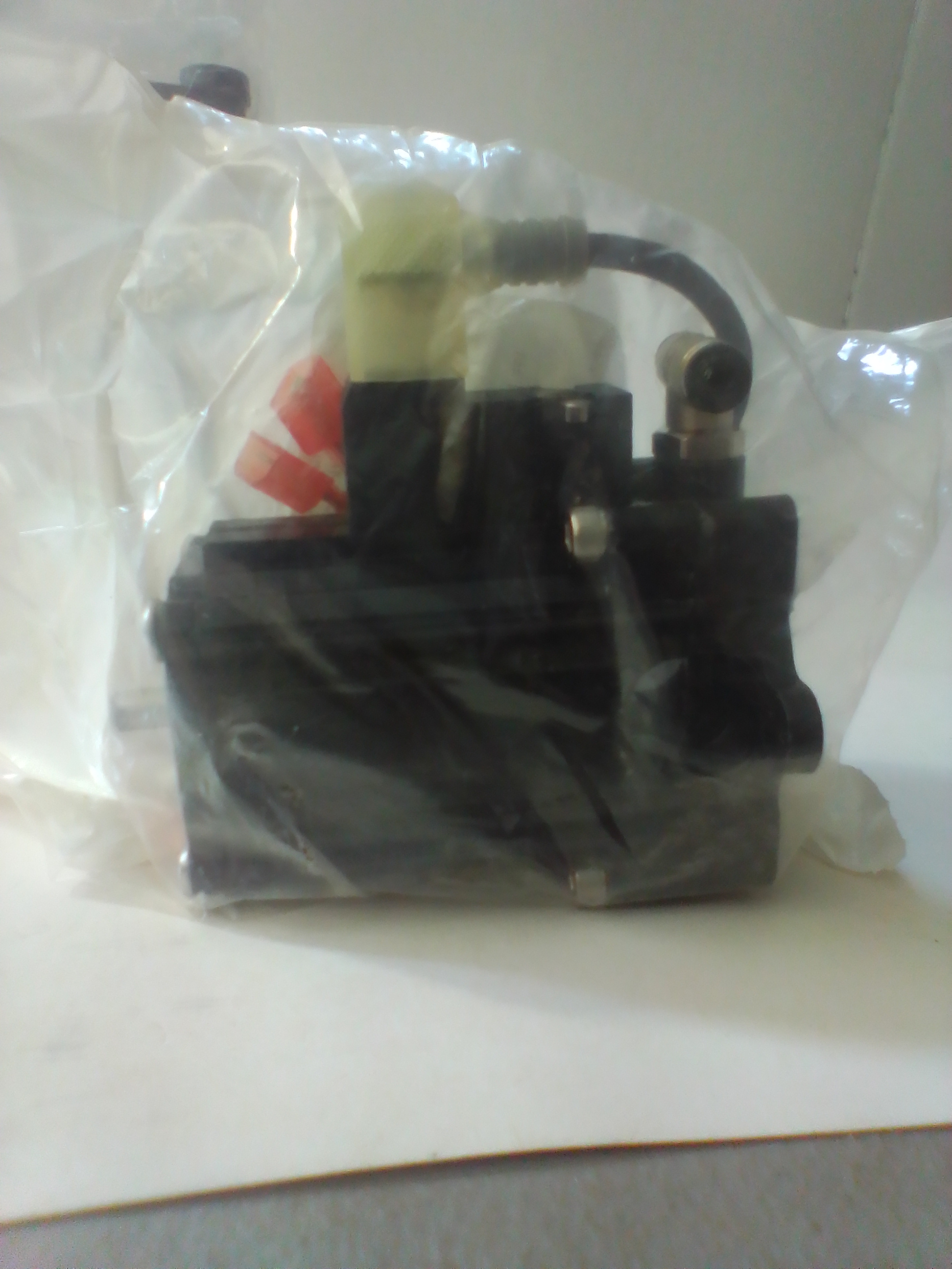 Pinch Valve with Tee, Celcon,