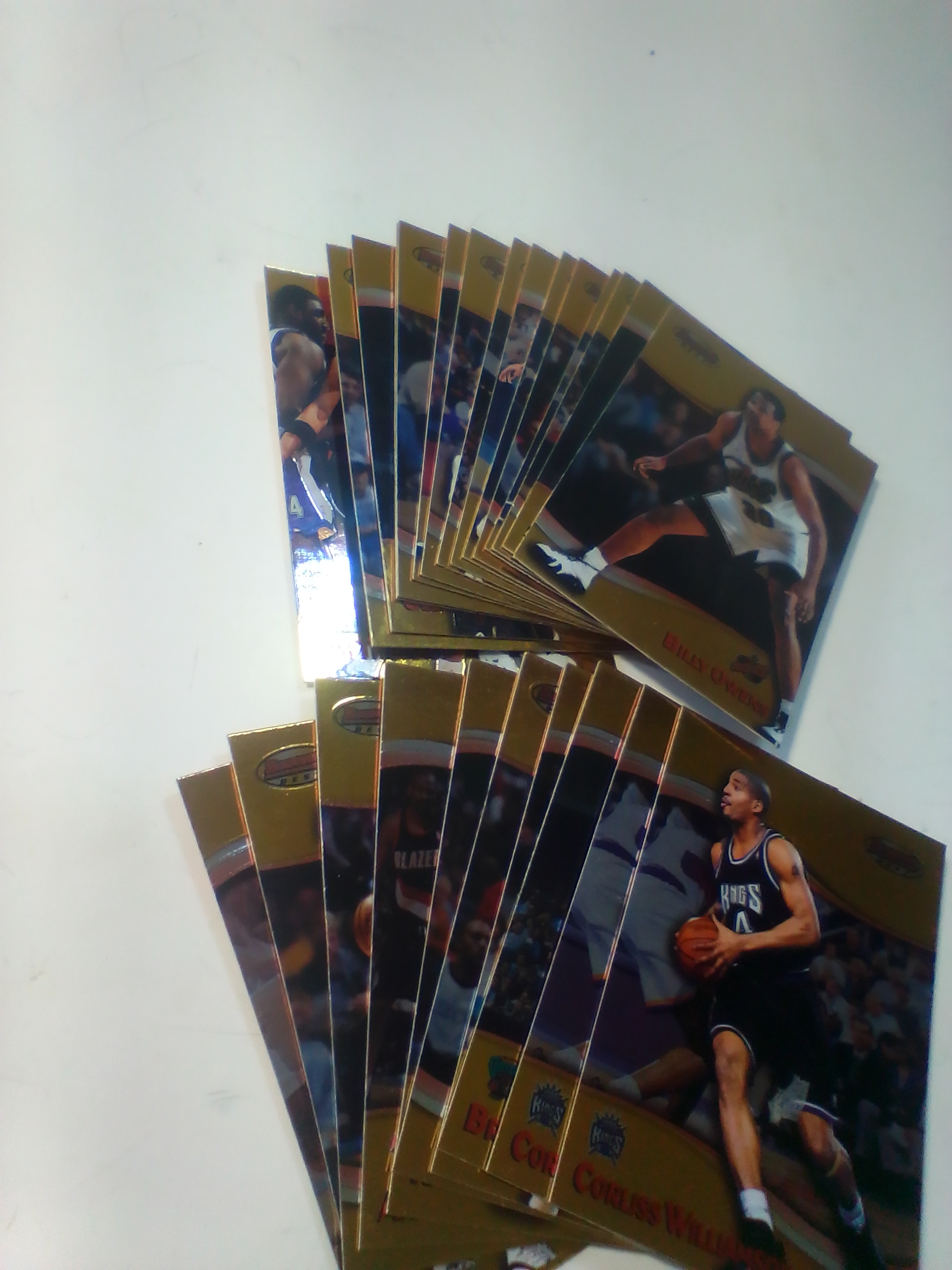1998-99 Bowman's Best Basketball Trading Card Lot featuring Corliss Williamson and Billy Owens