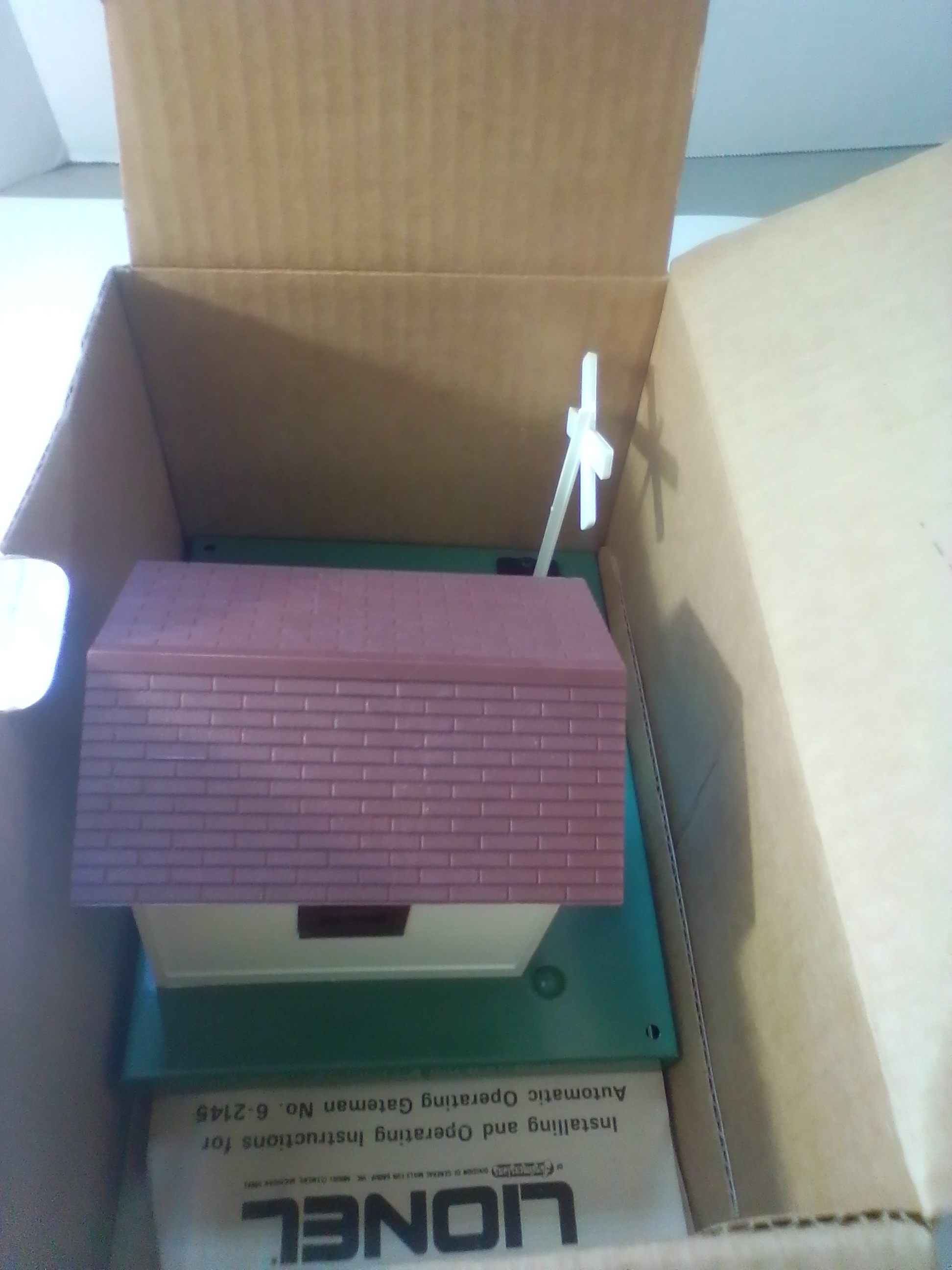Lionel O Scale Automatic Gateman Model 6-2145 with Original Box and Instructions