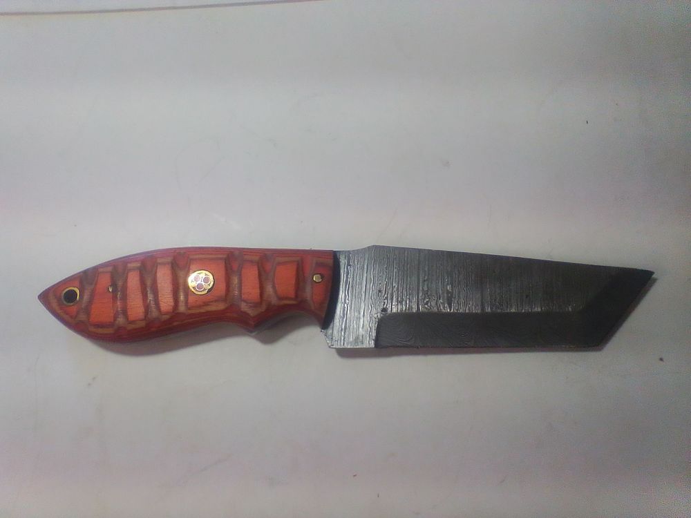 Lot 90: Custom Damascus Steel Fixed Blade Knife with Laminate Handle and Leather Sheath
