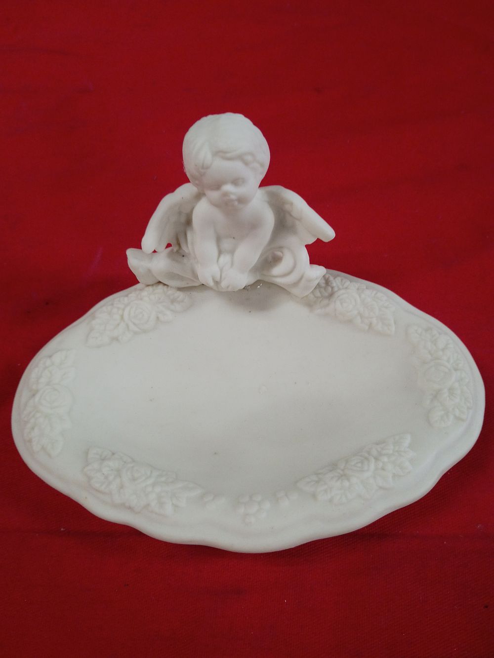 Lot 95: Bisque Porcelain Cherub Figural Wall Font Trinket Dish