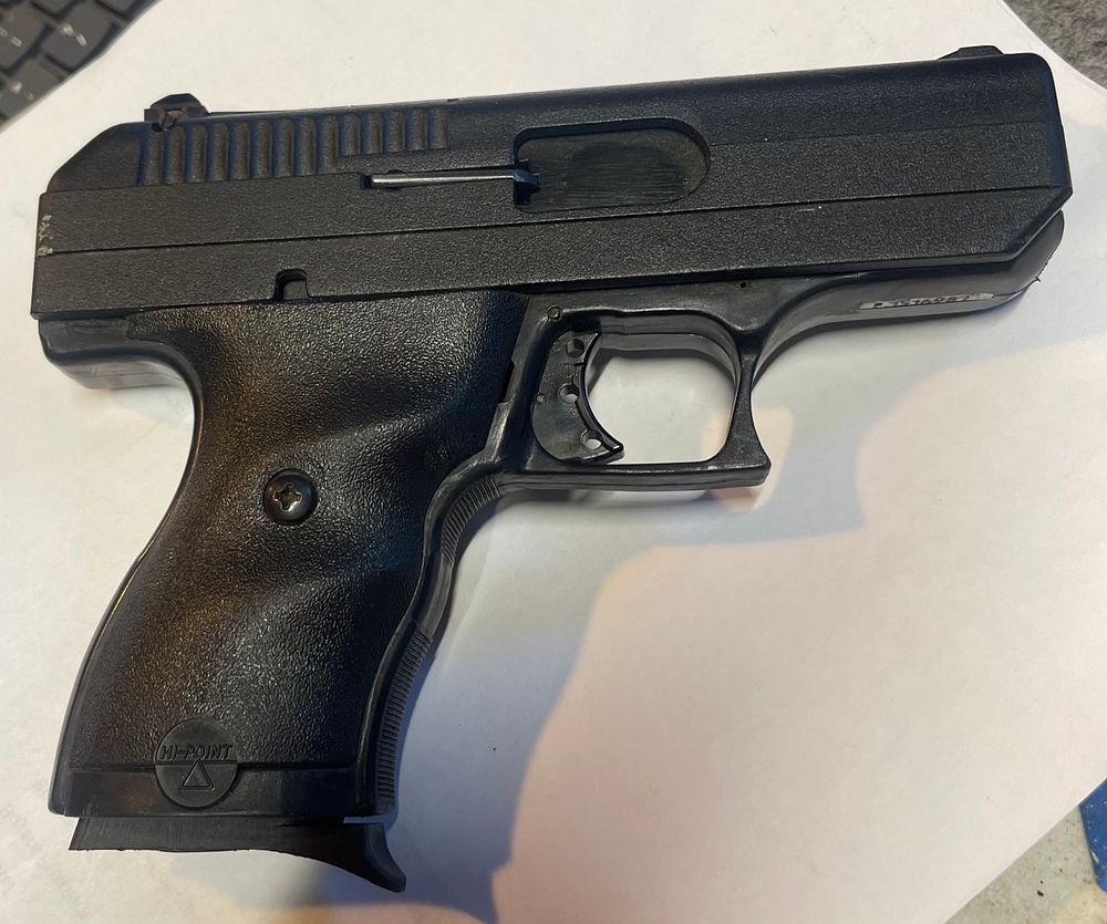 Lot 30: HI POINT FIREARMS MODEL C9 - PISTOL, BLACK (MATTE), 9MM STANDARD, SEMI - AUTOMATIC