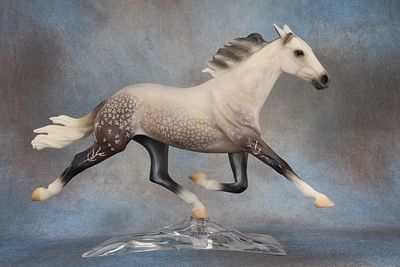 Standardbred Trotter Mare - Mold # 816 - This good-looking mare, on Breyer mold #816, is a test 