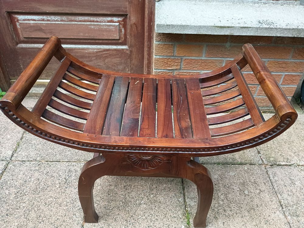 Buy Sell Trade Auction House | Auction 81 | weekly auction all lots start &pound;1 no reserve collection or delivery gold sovereigns silver antiques lots added daily return to office wednesday 17th june