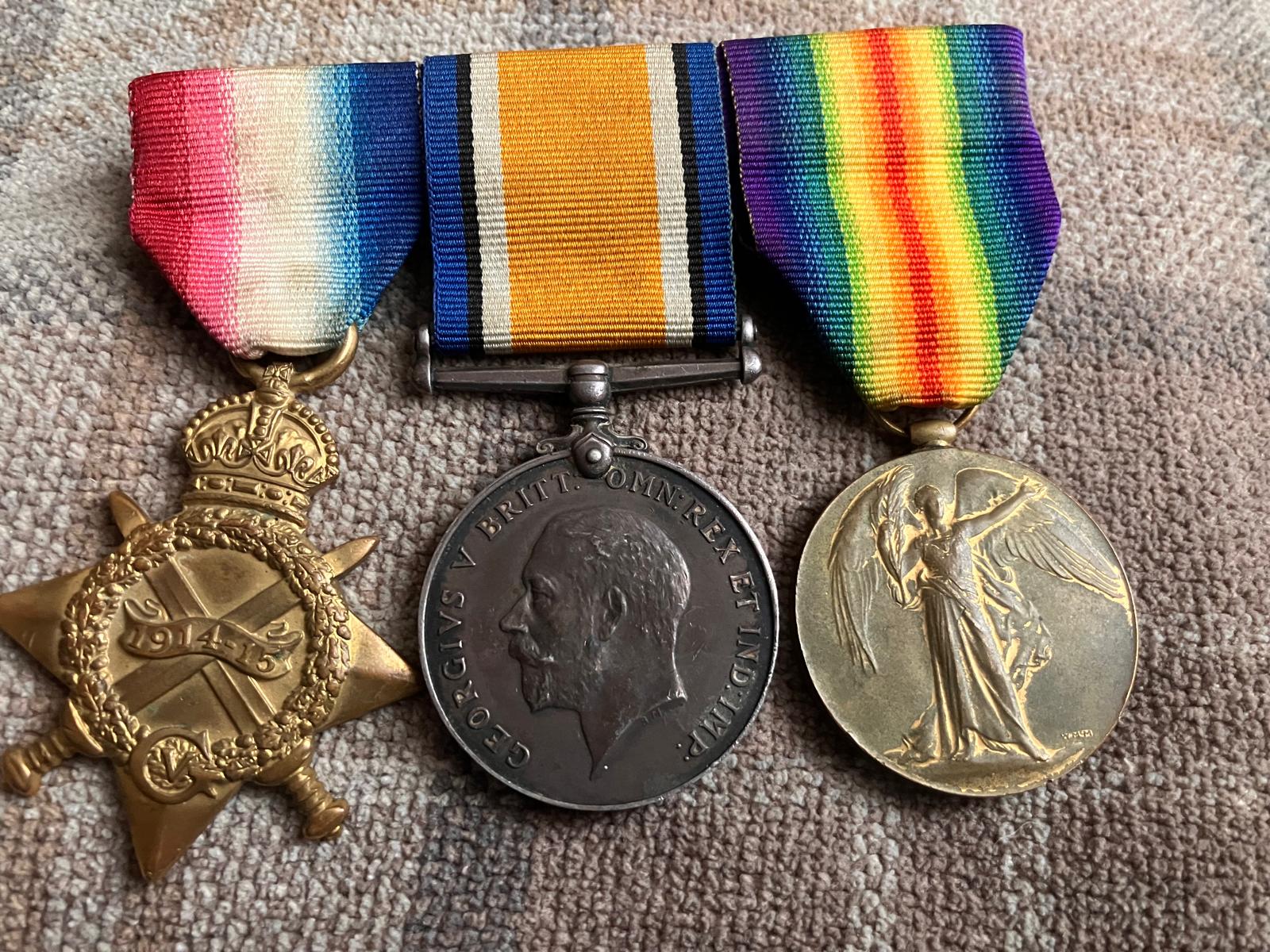 Buy Sell Trade Auction House | Auction 84 | midweek auction all lots start &pound;1 no reserve collection or delivery gold sovereigns silver antiques lots added daily