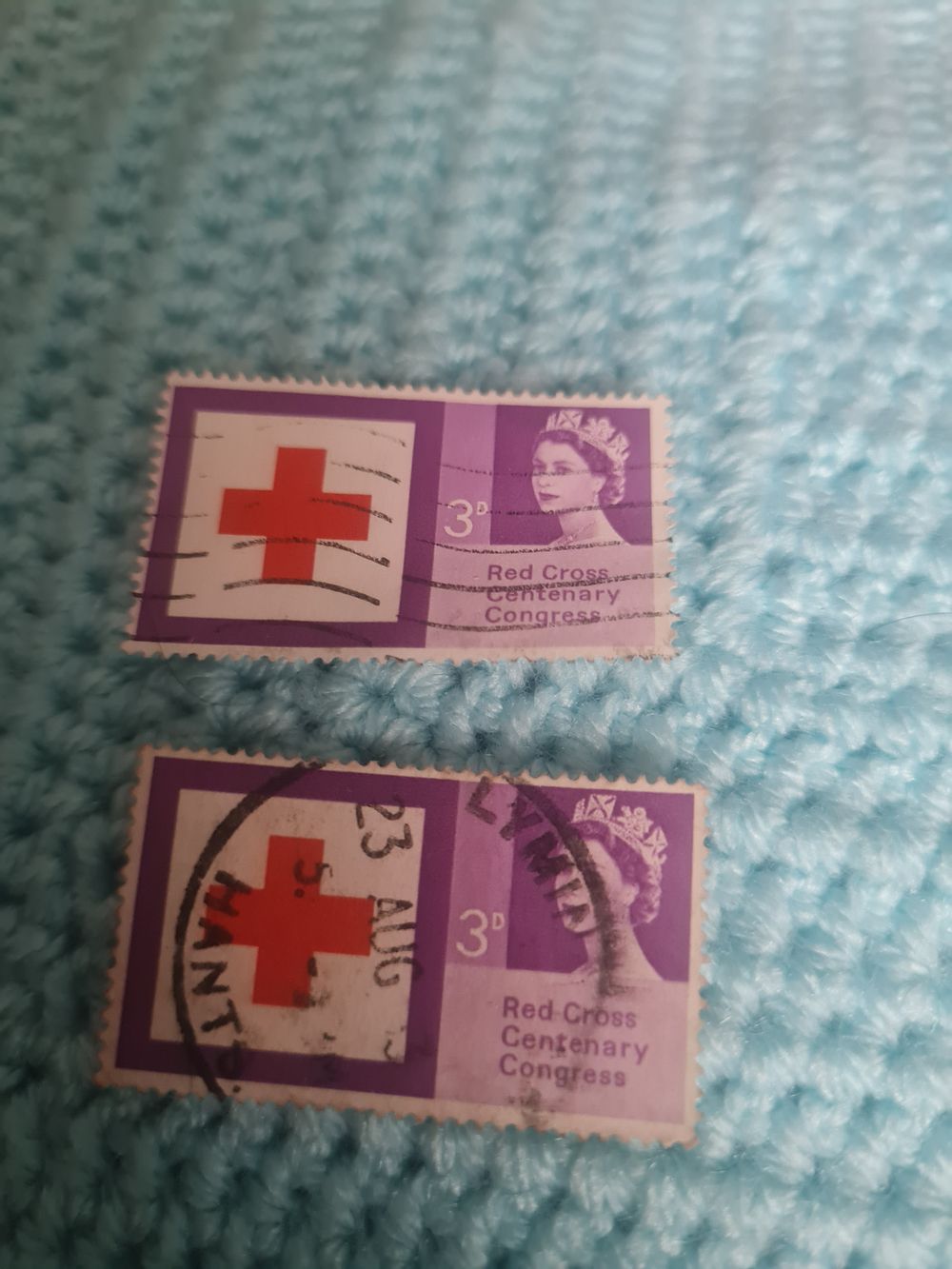 Lot 165: Red cross stamps