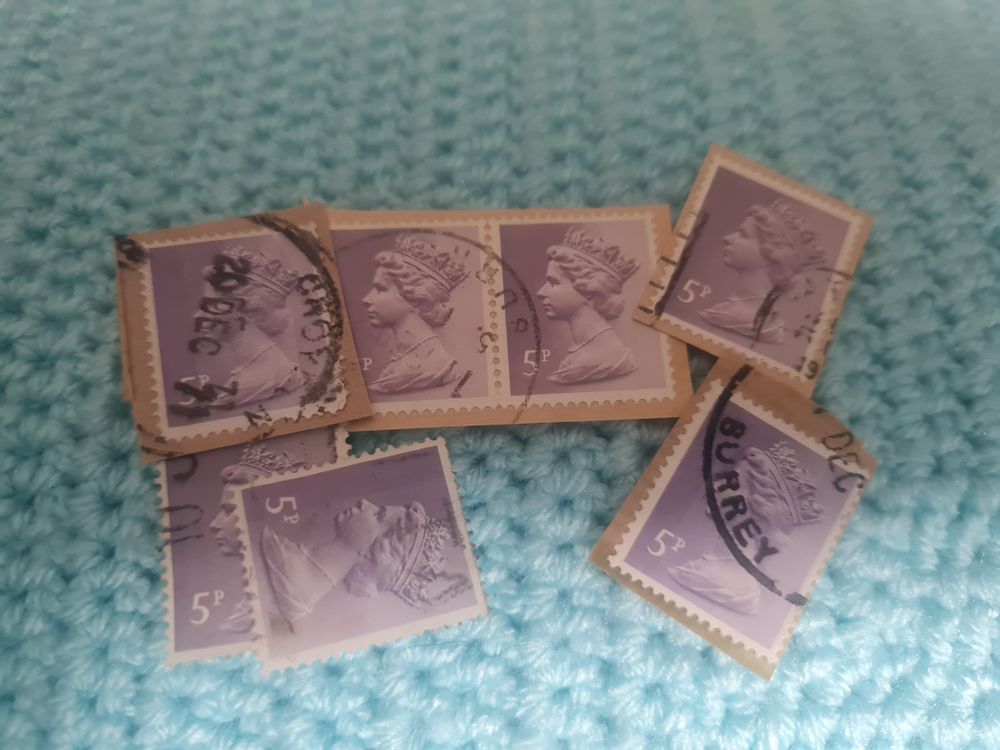 Lot 187: Vintage queen stamps