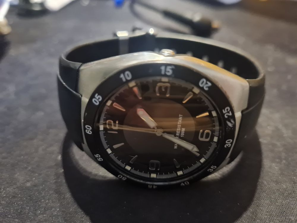 Lot 211: Gents watch pwo