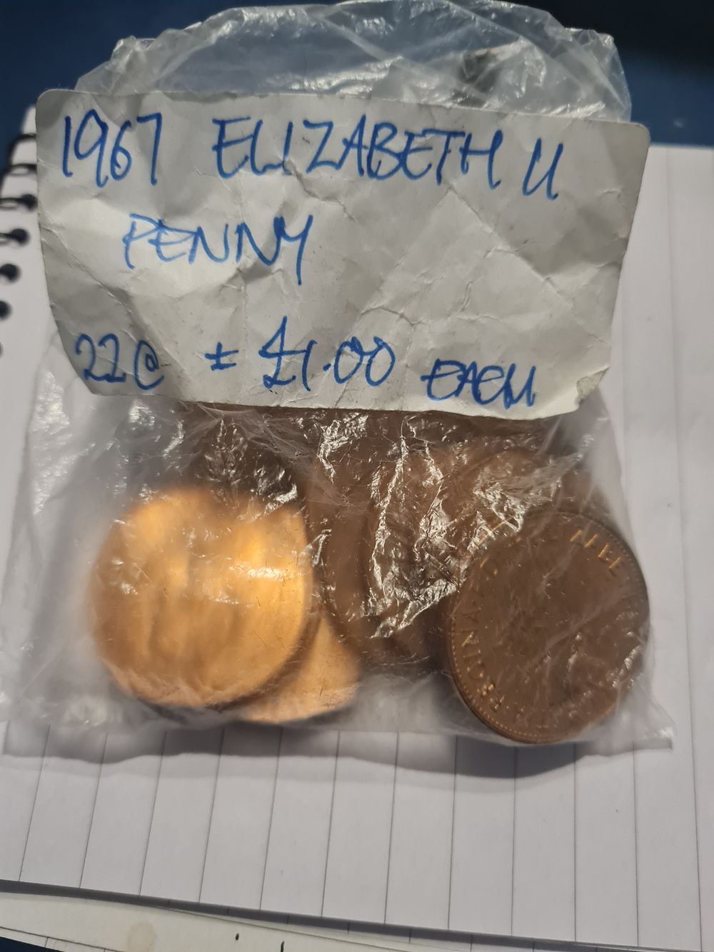 Lot 219: Lot of vintage pennys