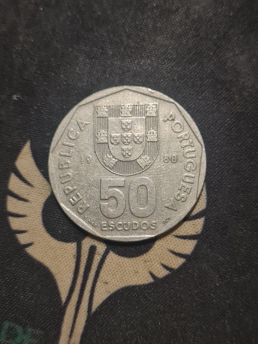 Lot 230: Portuguese coin