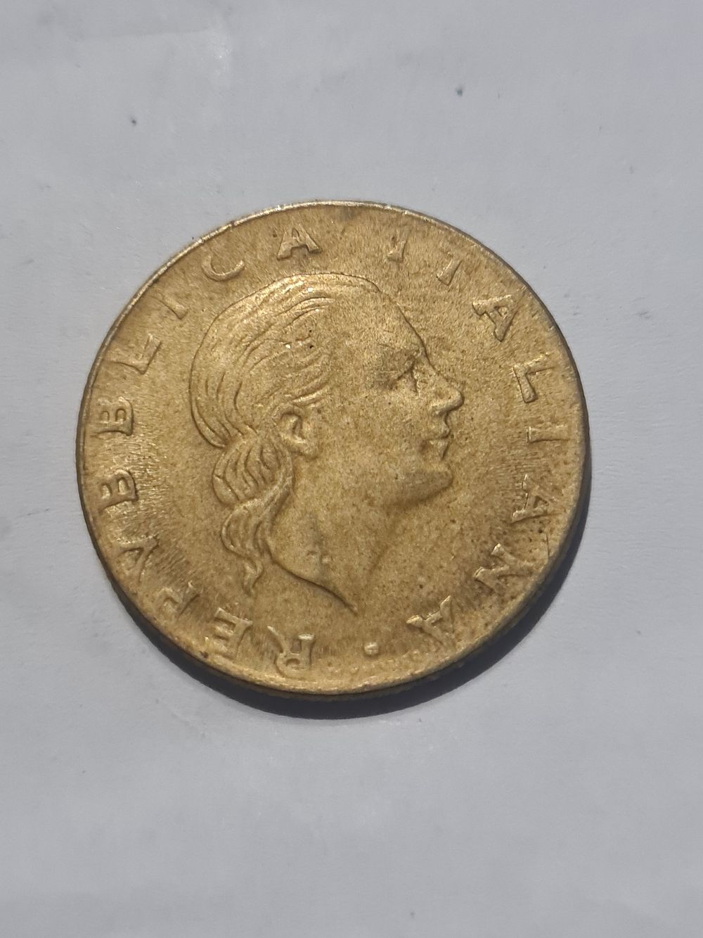 Lot 247: Vintage lire