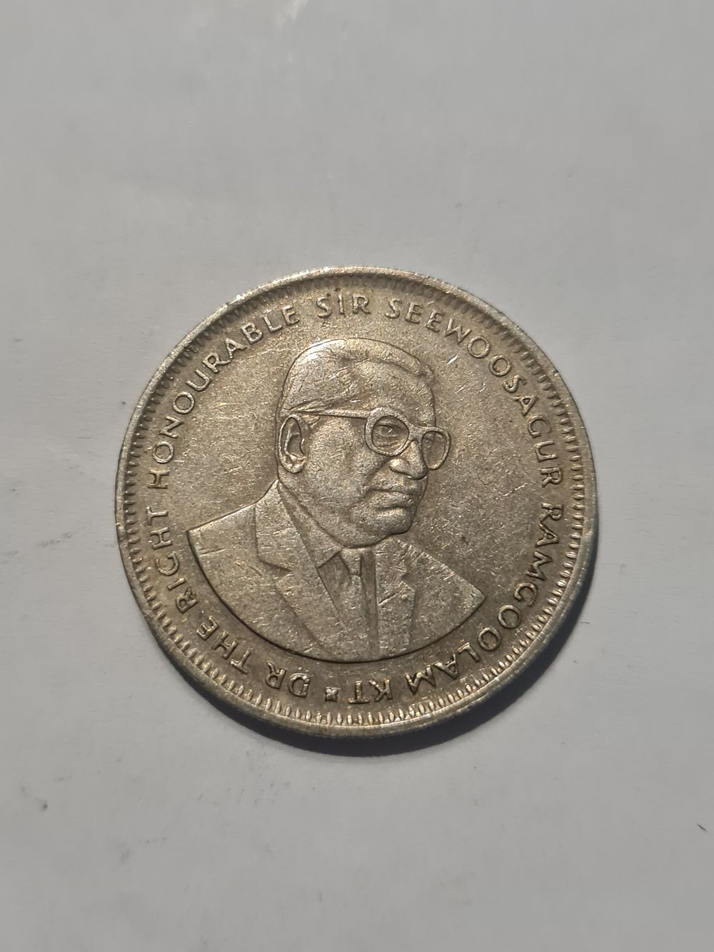 Lot 254: Collectors coin