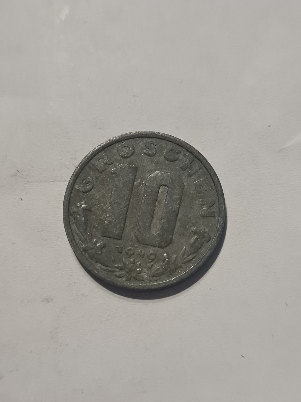 Lot 255: Vintage coin