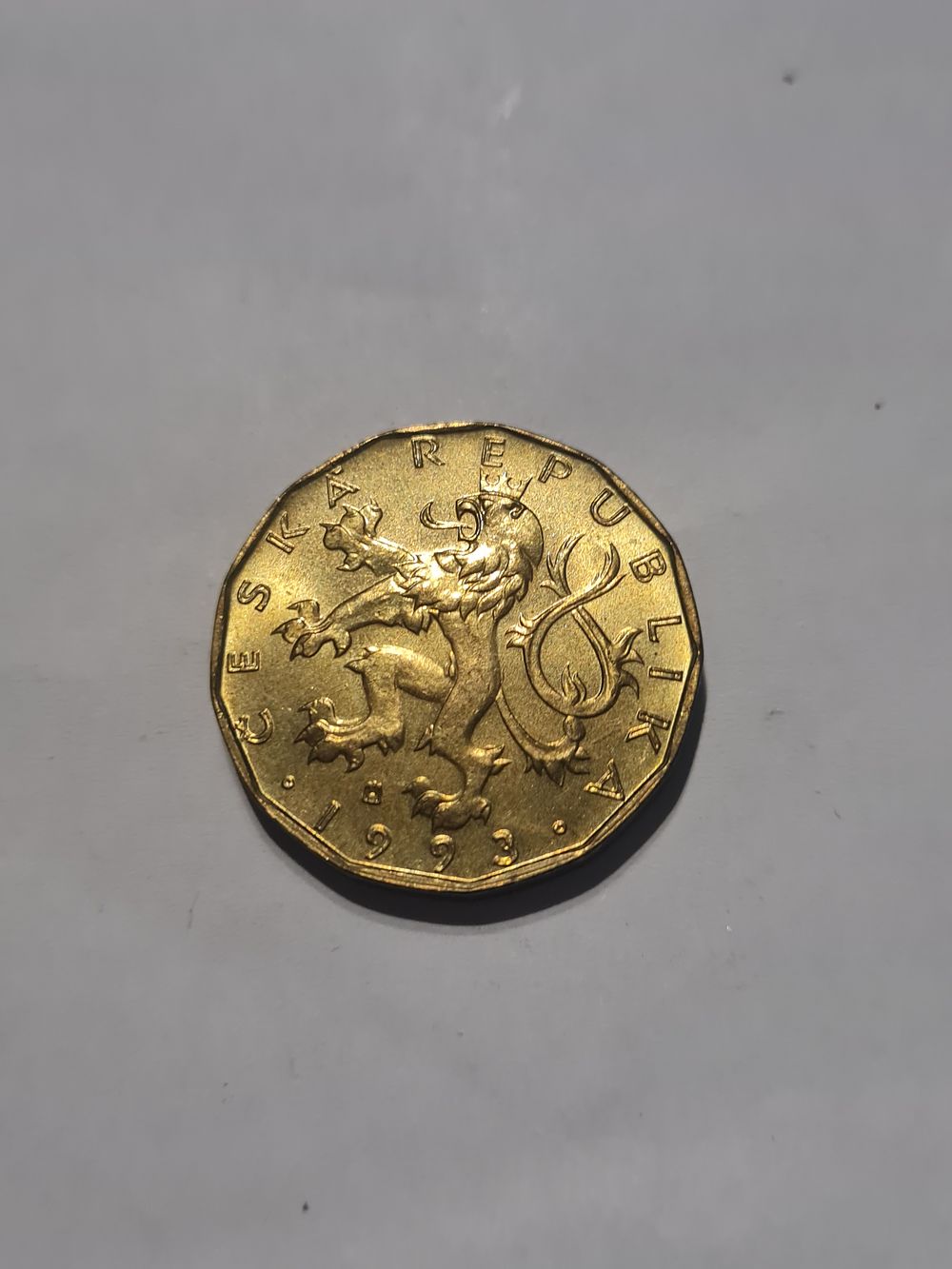 Lot 280: Collecters coin