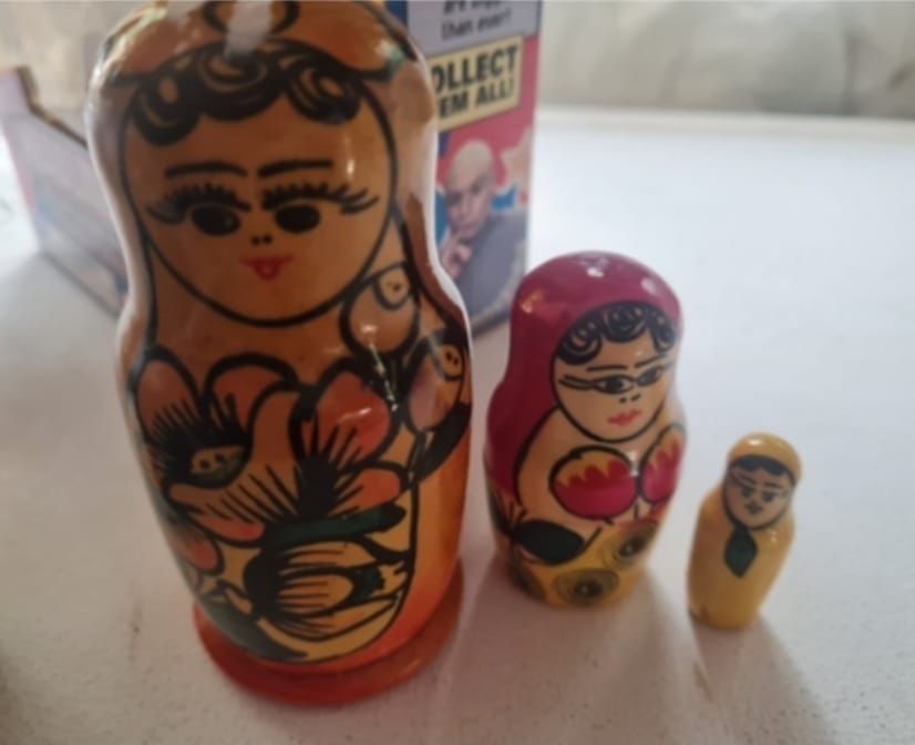 Lot 187: Part Russian doll set