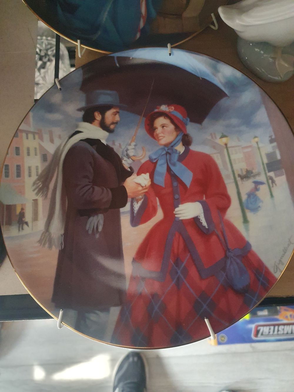 Lot 193: Limited edition little woman collecters plate