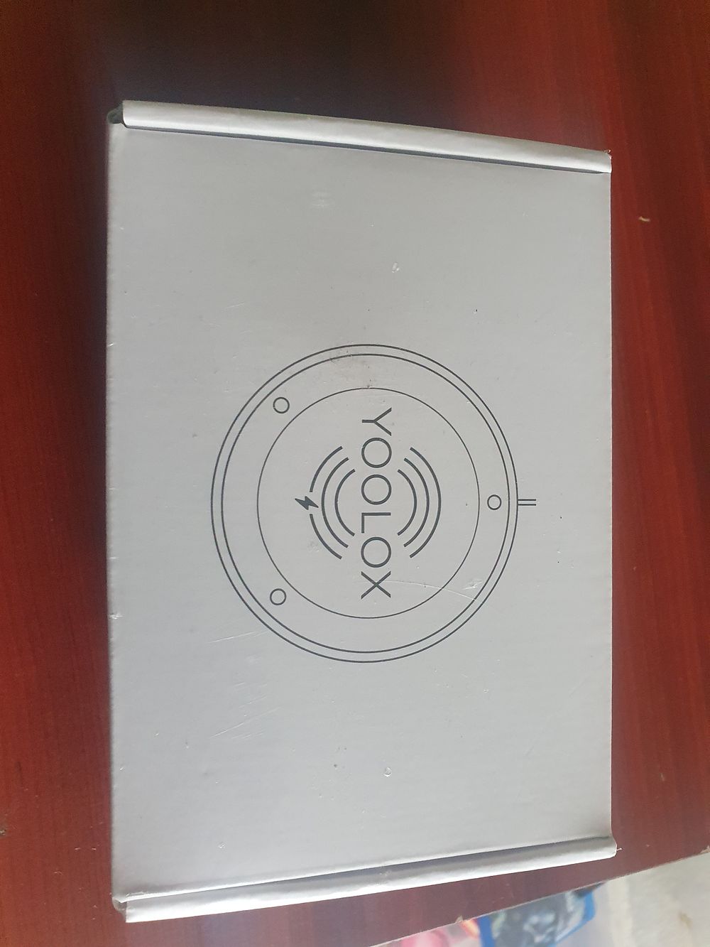Lot 5c: New wireless table charger