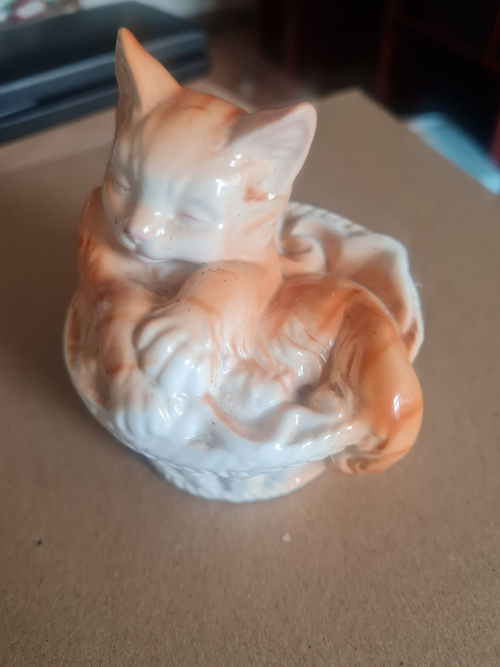 Lot 389: Vintage foreign cat