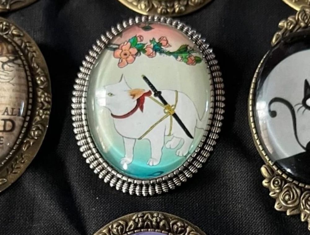 Lot 161: Brooch