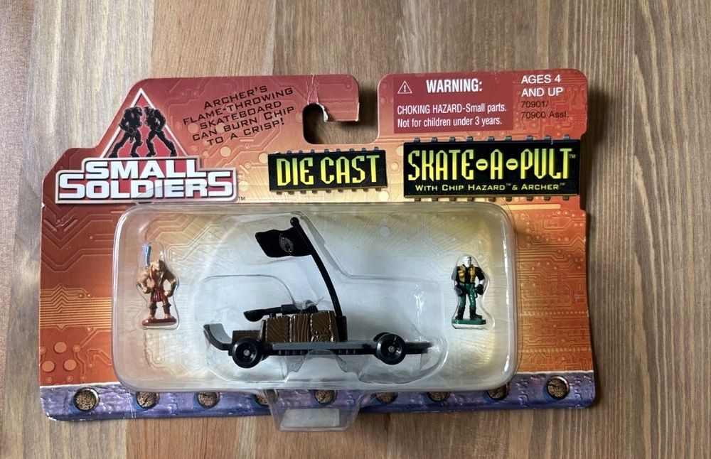 Lot 258: Vintage boxed small soldiers