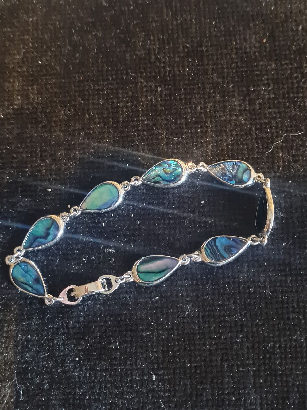 Lot 308: Beautiful ladies bracelet