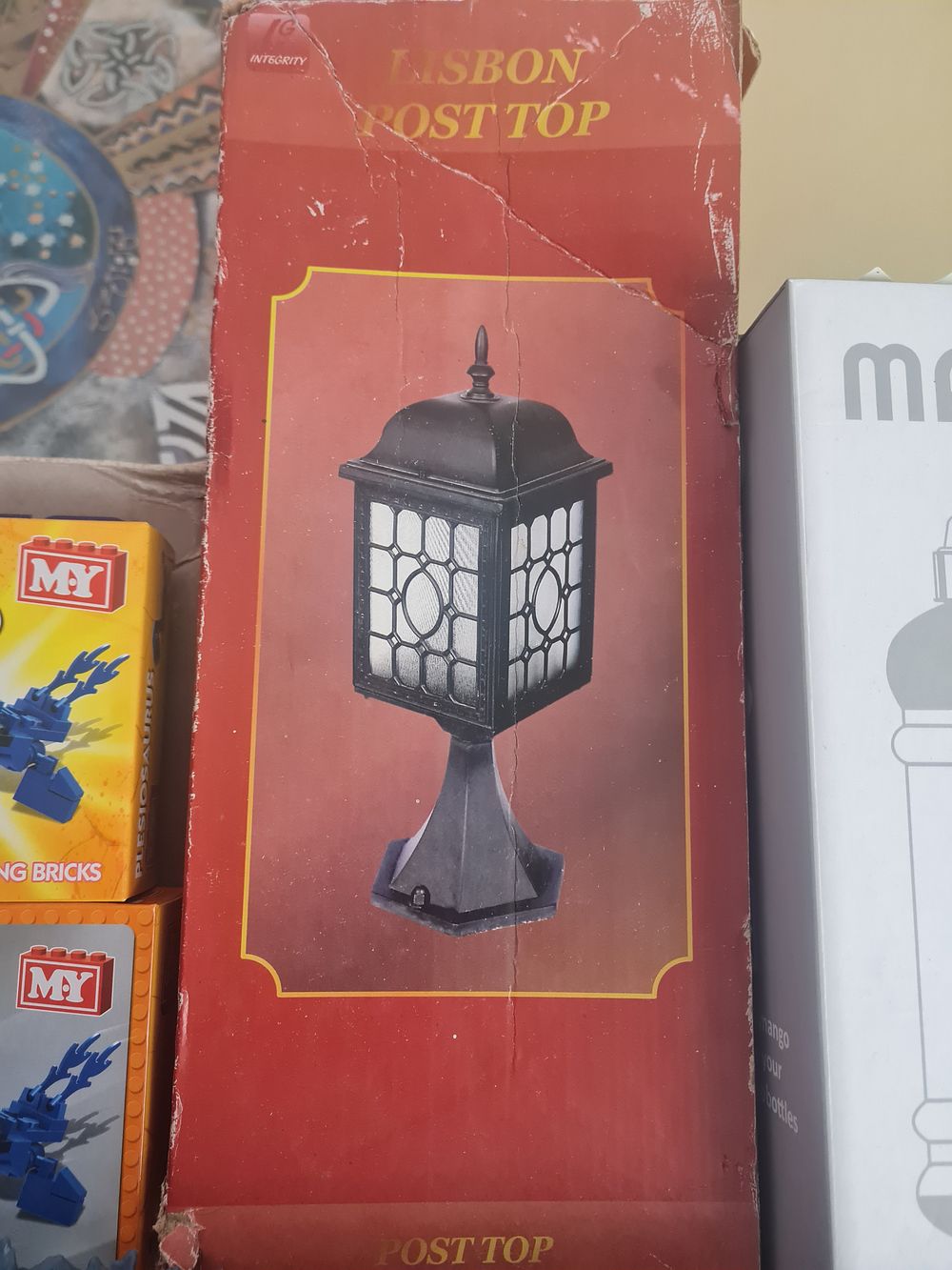 Lot 297: Boxed lampost