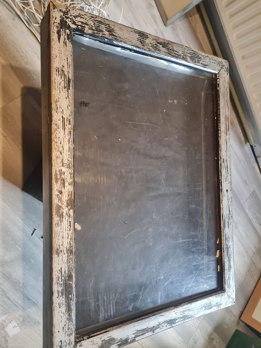 Lot 149: Vintage large jewellery/watch display case