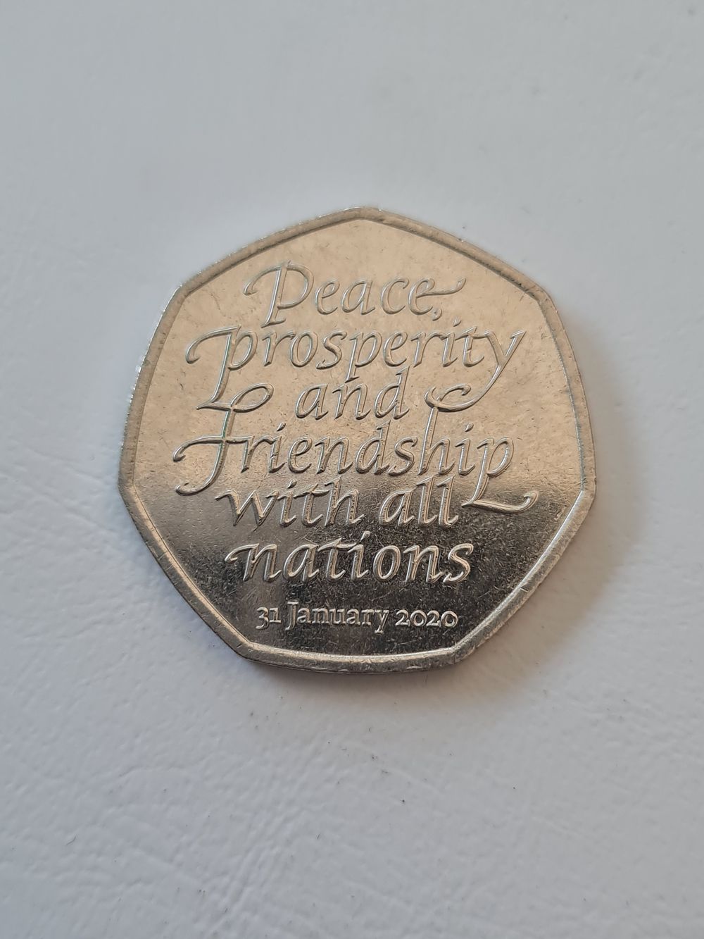 Lot 189: Peace 50p coin