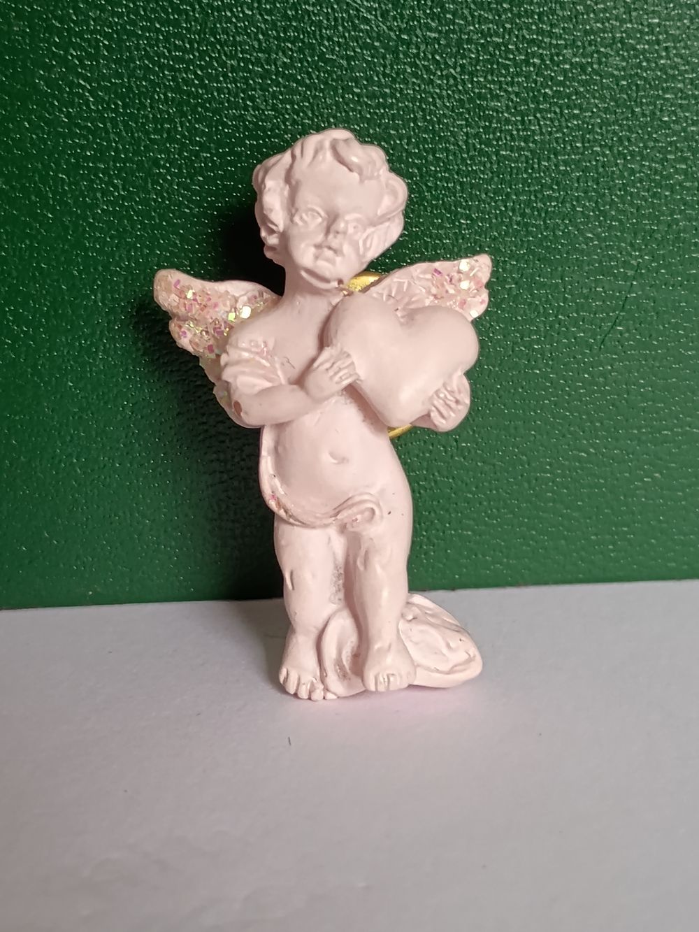 Lot 197: Lovely Cherub Pin Brooch