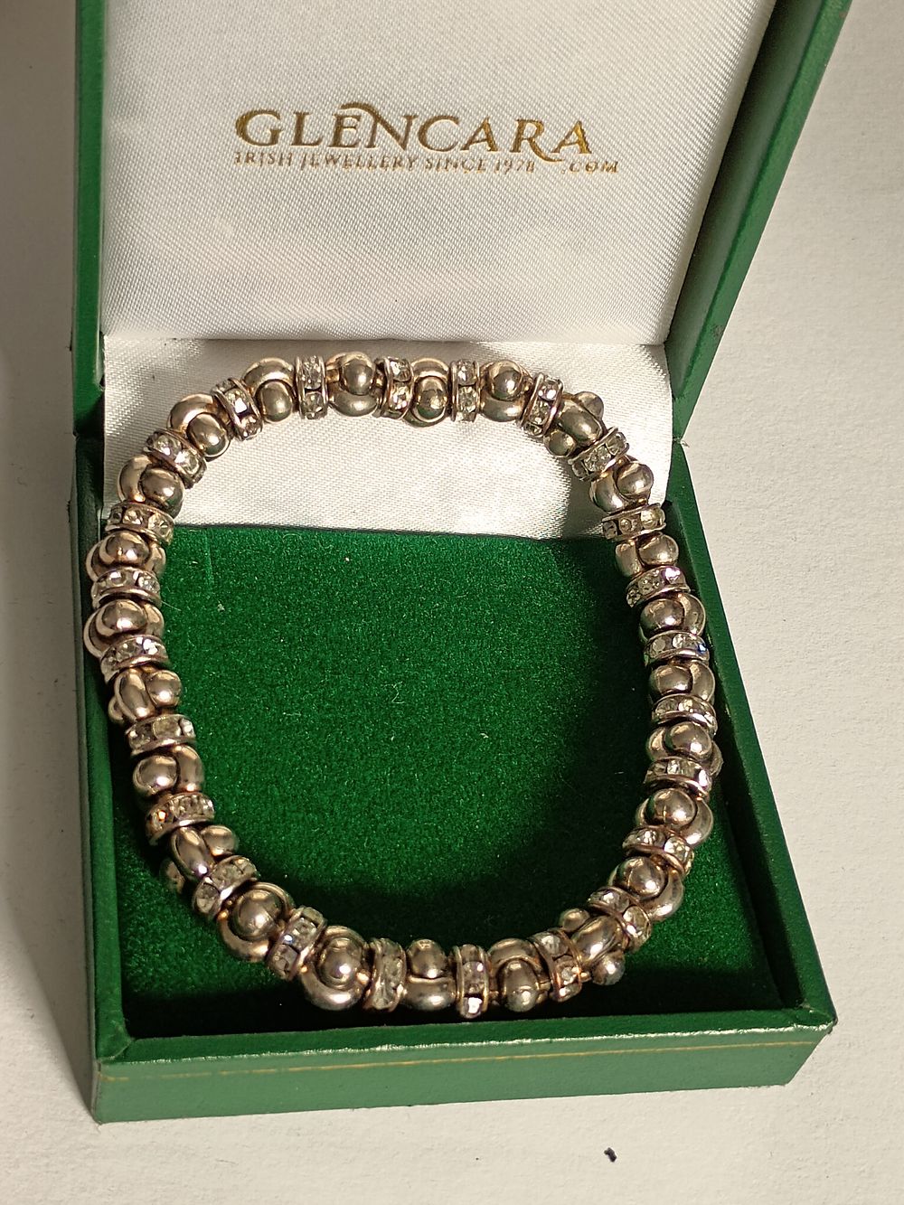 Lot 219: Beautiful Diamante Detail Bracelet