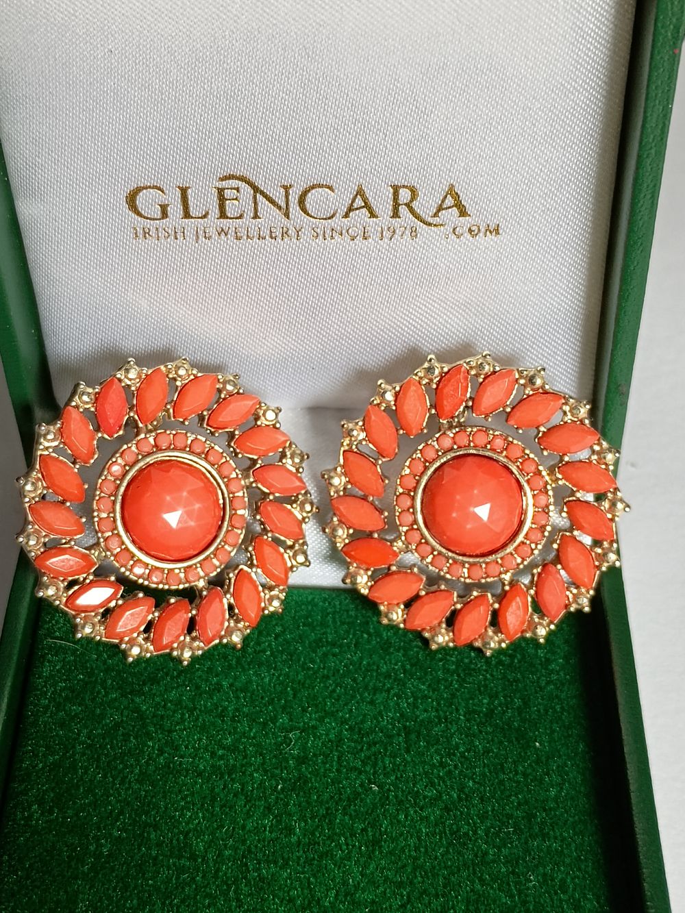 Lot 220: Pair of Vintage Earrings