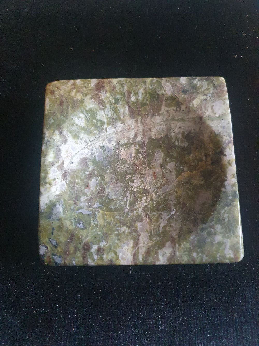Lot 211: Connemara ashtray